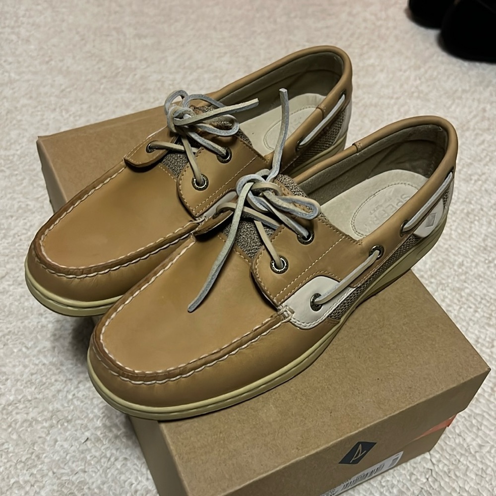 Brand new sperrys